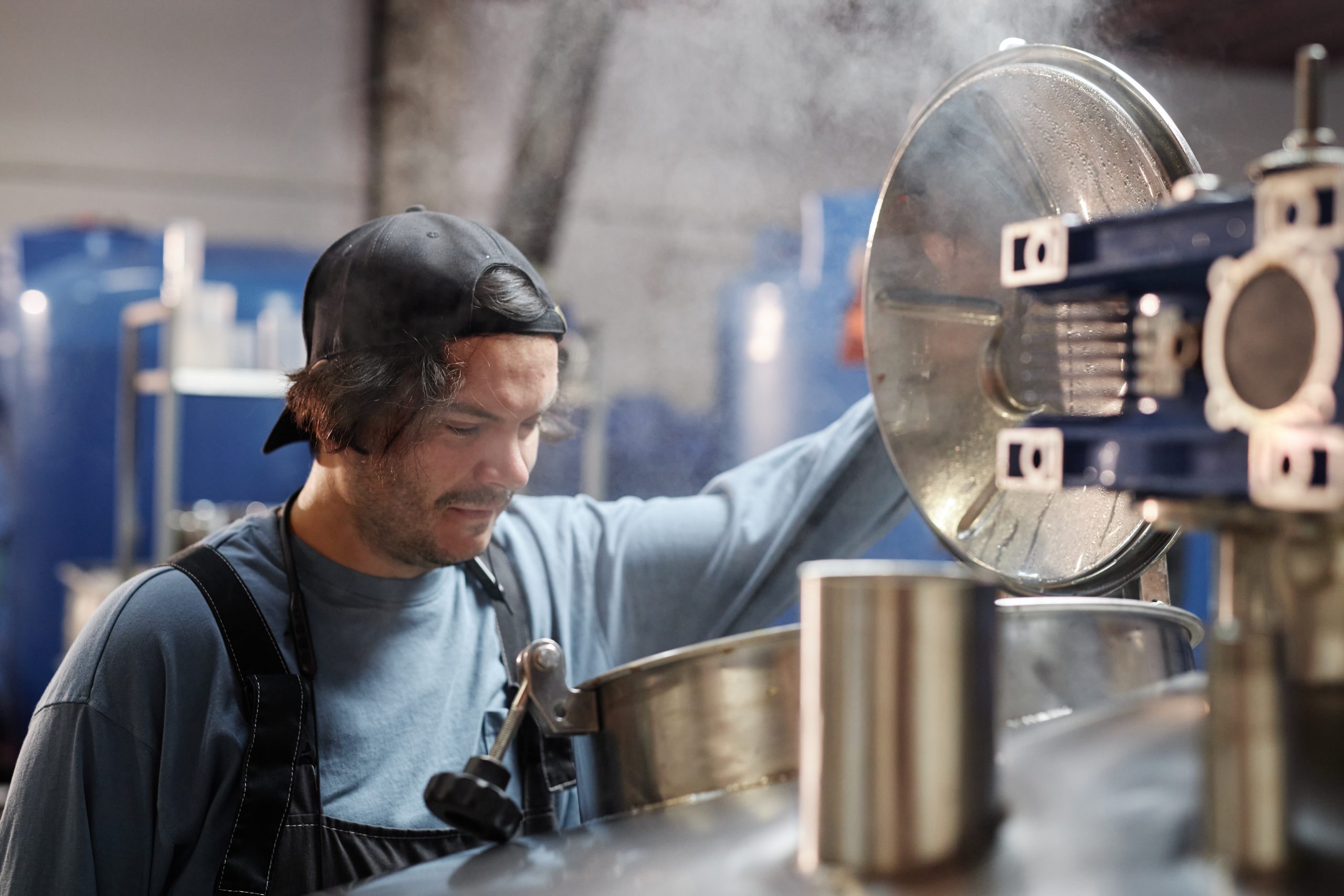 How Metal Spinning Can Help Reduce Manufacturing Costs